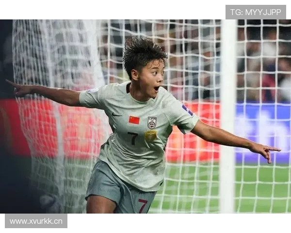 王霜陈巧珠建功女足三战全胜